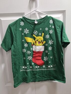 Green Holiday Pikachu T-Shirt - Yellow/Red/White
